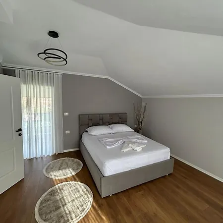Vila Dervishaj Pensjonat